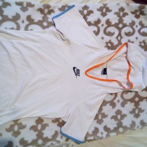 NIKE DRI FIT HOODED SHORT SLEEVED TOP